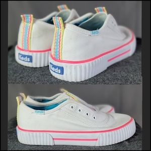 Keds Size 1. 5 Little Girls Canvas Slip On Sneakers White
